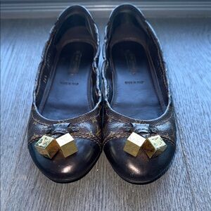 Louis Vuitton Brown Flats with Gold Details